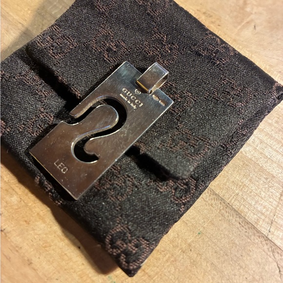 Gucci Leo Sterling Silver Cobstellation Pendant for Necklace! - Picture 3 of 7